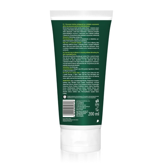 ESSENCE OF MATCHA Oczyszczający żel do mycia twarzy tuba 